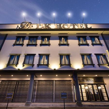 Dk Hotel Джохор-Бару Экстерьер фото